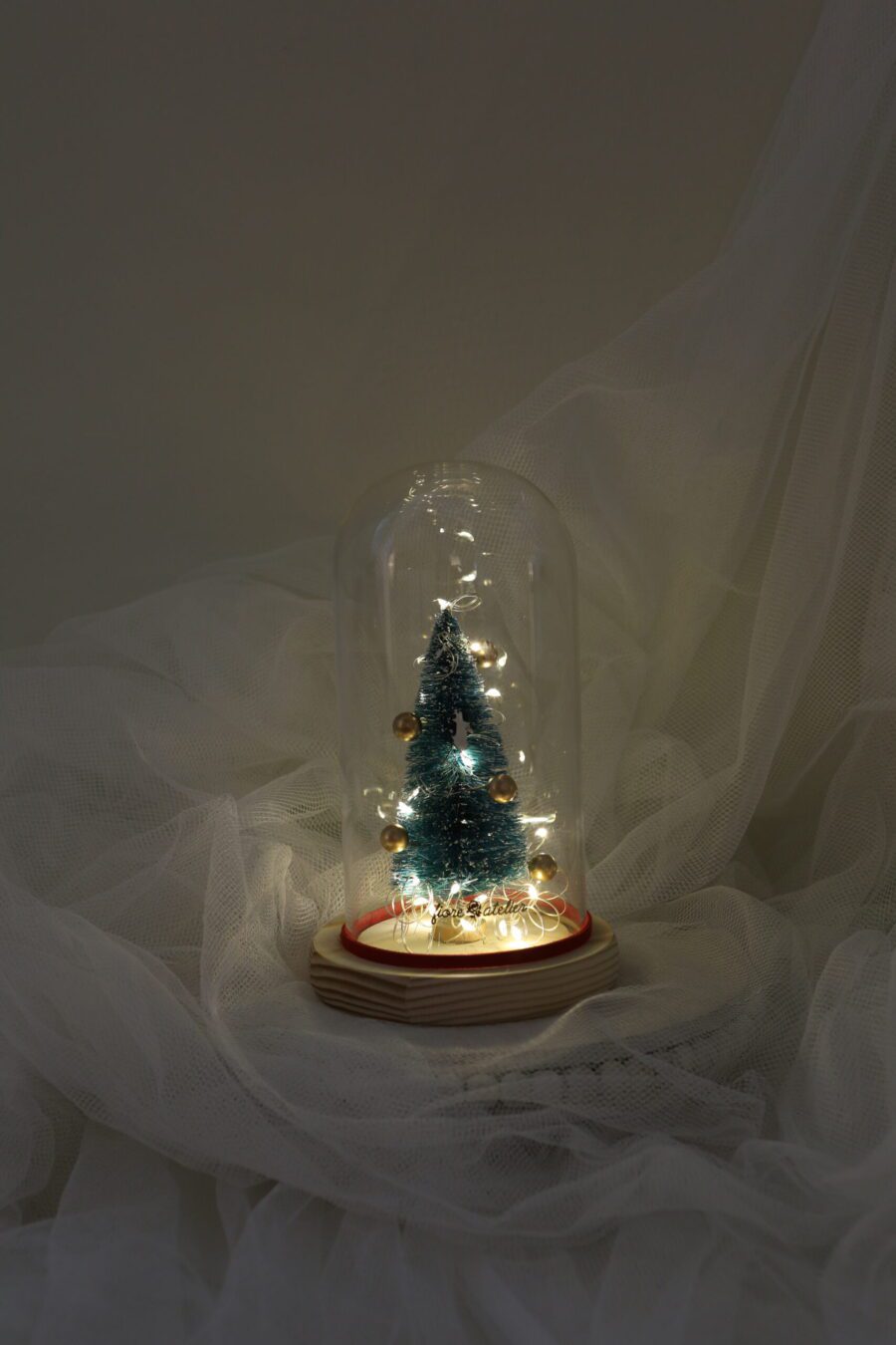 Christmas tree Glass dome gift