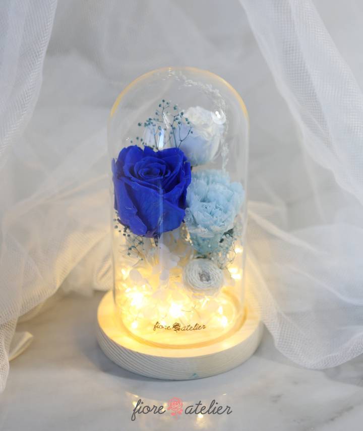 LED Glass Dome with blue trio mixed color flower