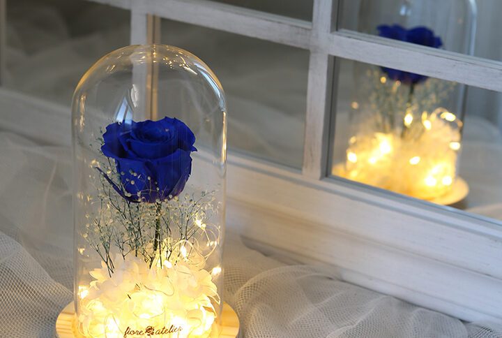 LED Glass Dome with Blue flower rose