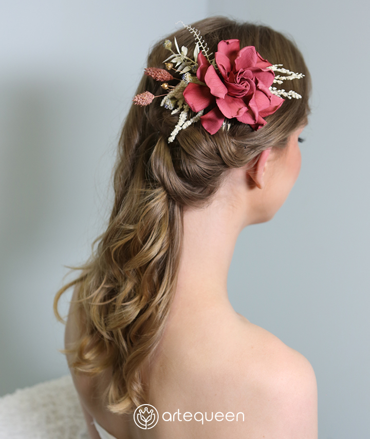 Bridal haircomb made with naturally preserved purple gardenia flower