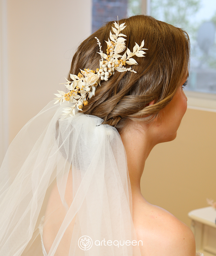 Bridal haircomb made with naturally preserved ruscus flower with gold, white, yellow floral style