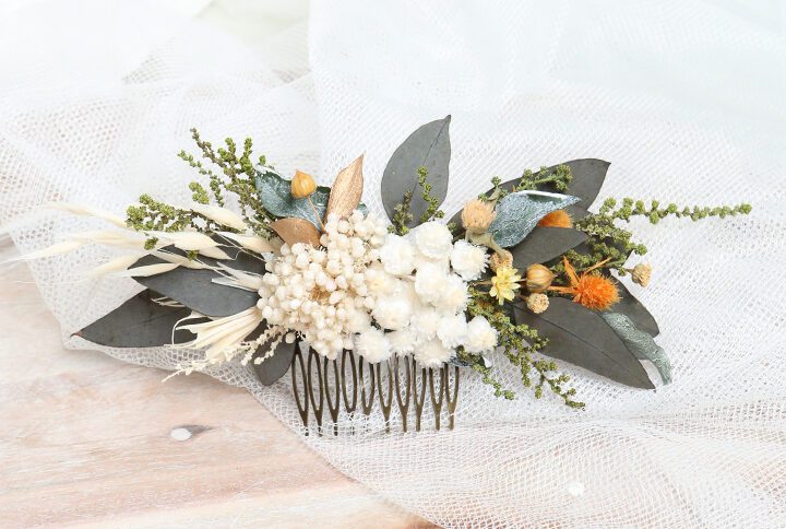 Bridal Haircomb made with naturally preserved greenery immotelle rice flower