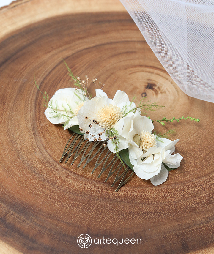 Bridal Haircomb made with naturally preserved white hydrangea flower