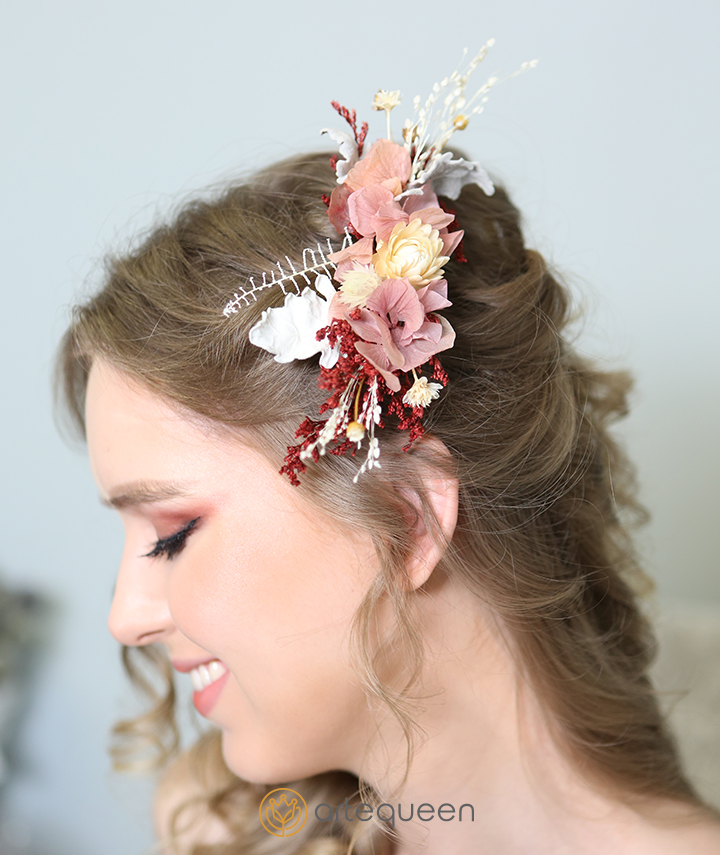 Bridal hair Comb Handmade with naturally Preserved pink hydrangea flower