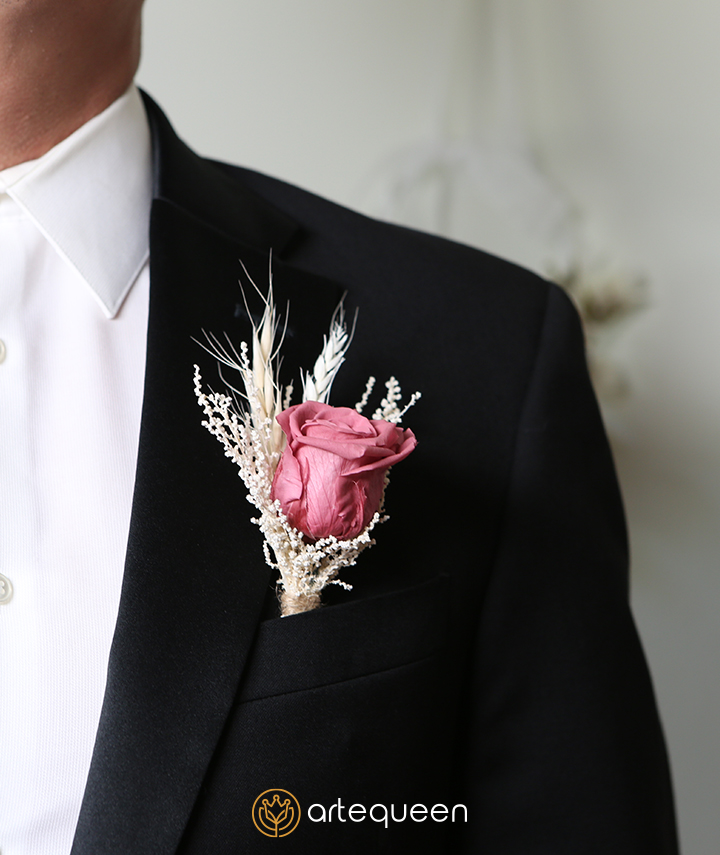 artequeen_preserved-dusty-rose-boutonniere02