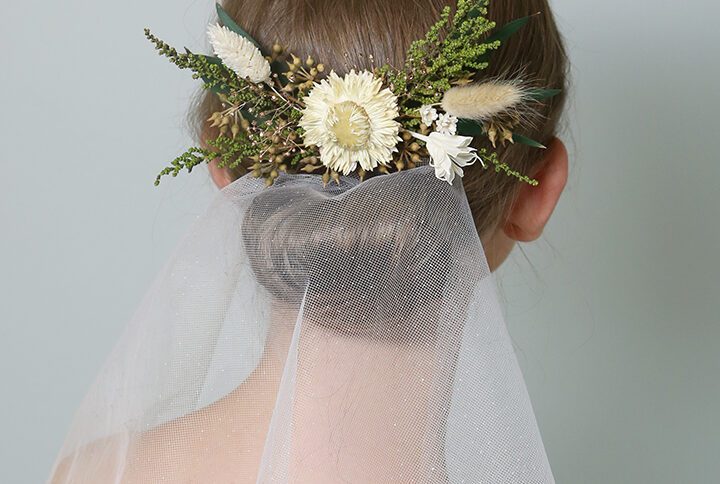 Bridal haircomb made with naturally preserved strawberry greenery flower