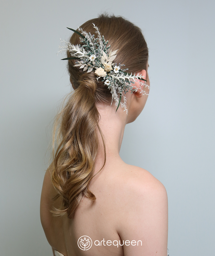 Bridal Haircomb made with naturally preserved greenery mixed flower