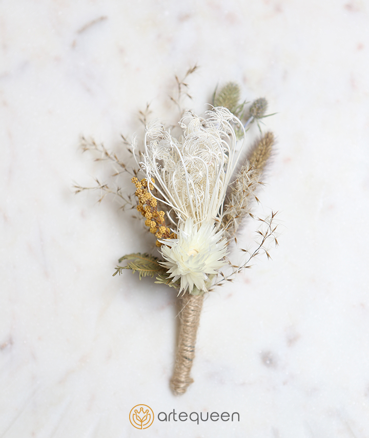 Natural Groom's floral wedding white lace boutonniere