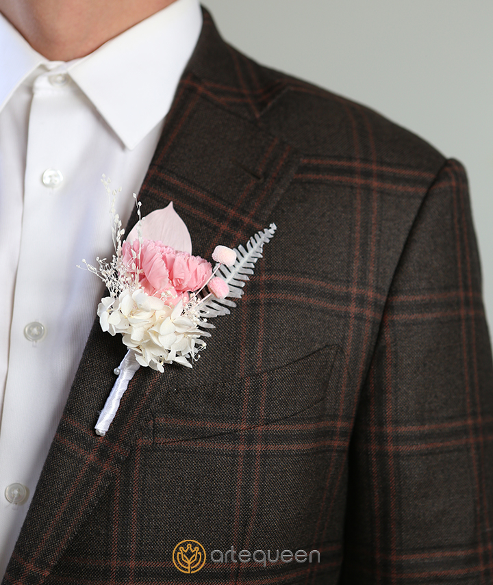 Natural Groom's floral wedding white hydrangea preserved boutonniere